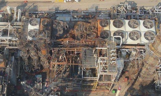 Fire-damaged refinery structure prior to dismantling – MOH Hellas